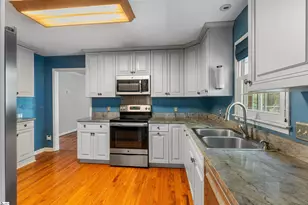 106 Ryan St, Taylors, SC 29687 - Photo 13