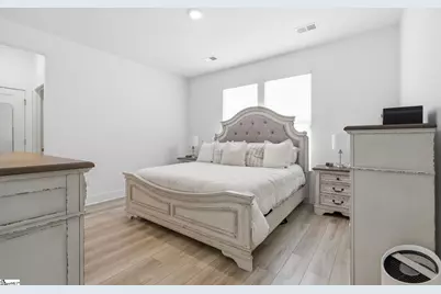 400 Water Garden Place, Mauldin, SC 29681 - Photo 15