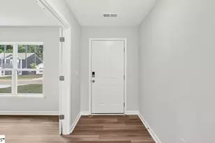 116 Cades Cv Dr, Greenwood, SC 29646 - Photo 5