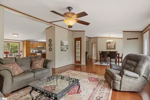 207 Elijah Simmons Rd, Woodruff, SC 29388 - Photo 5