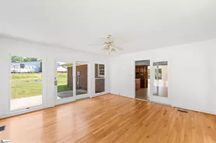 160 Mc Arthur St, Spartanburg, SC 29307 - Photo 11