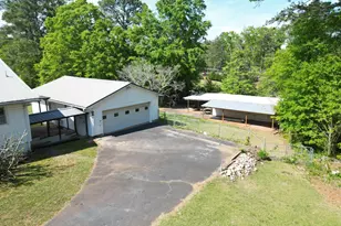 21 Jantzen Ct, Seneca, SC 29672 - Photo 3