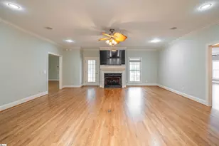 323 Waters Rd, Taylors, SC 29687 - Photo 11