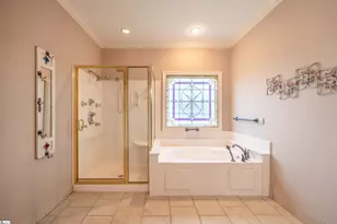 323 Waters Rd, Taylors, SC 29687 - Photo 23