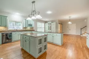 323 Waters Rd, Taylors, SC 29687 - Photo 13