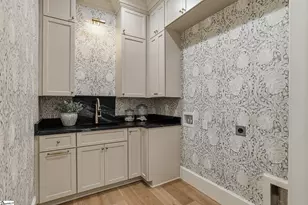 101 Sherwood St, Greenville, SC 29601 - Photo 33