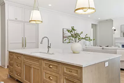 101 Sherwood Street #Unit 200, Greenville, SC 29601 - Photo 9