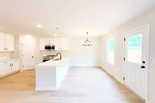 601 S Mountain View Rd, Greer, SC 29651 - Photo 11