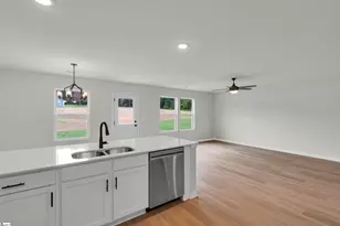 601 S Mountain View Rd, Greer, SC 29651 - Photo 7