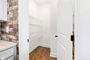 10 Dorsey Blvd, Greenville, SC 29611 - Photo 9