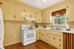 323 Workman Ave, Woodruff, SC 29388 - Photo 17