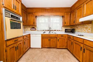 130 Sharcliff Rd, Cowpens, SC 29330 - Photo 7
