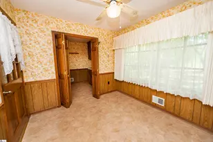 130 Sharcliff Rd, Cowpens, SC 29330 - Photo 5