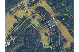 215 Lakefront Dr, Anderson, SC 29626 - Photo 1