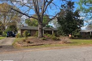 9 Woodleigh Dr, Taylors, SC 29687 - Photo 3