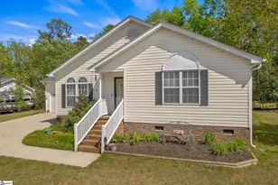 18 Luray Dr, Greenville, SC 29617 - Photo 3