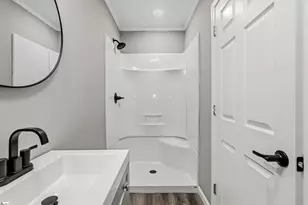 809 E Ferguson St, Clinton, SC 29325 - Photo 7