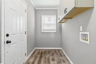 809 E Ferguson St, Clinton, SC 29325 - Photo 11