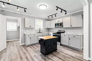 809 E Ferguson St, Clinton, SC 29325 - Photo 5