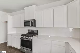 18 Stumphouse St, Greenville, SC 29607 - Photo 9
