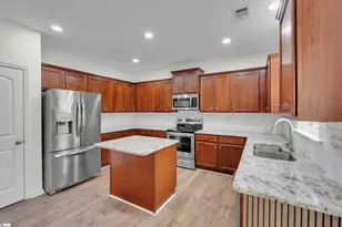 1 Meadowrise Ln, Simpsonville, SC 29681 - Photo 9