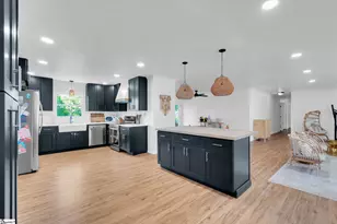 1 12th St, Greer, SC 29651 - Photo 17