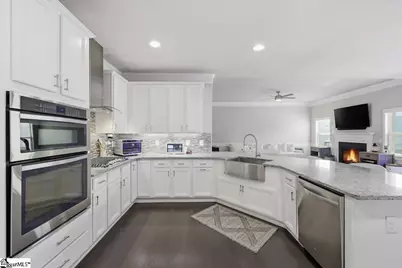218 Peters Glenn Court, Simpsonville, SC 29681 - Photo 15