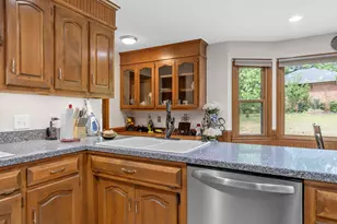 410 Thornhill Dr, Spartanburg, SC 29301 - Photo 19