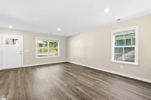 7 Iola St, Greenville, SC 29611 - Photo 3