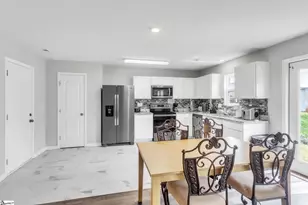 253 S Church St Ext, Duncan, SC 29334 - Photo 5