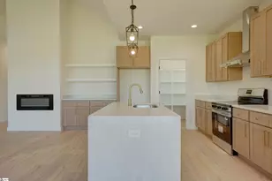 193 W Wood St, Spartanburg, SC 29303 - Photo 7