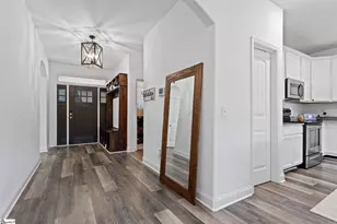 217 Daystrom Dr, Greer, SC 29651 - Photo 3