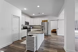 217 Daystrom Dr, Greer, SC 29651 - Photo 5