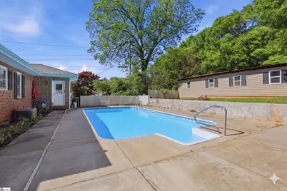 520 S Spring Street, Walhalla, SC 29691 - Photo 3