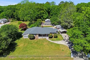 520 S Spring St, Walhalla, SC 29691 - Photo 9