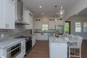 711 Hidden Falls Dr, West Union, SC 29696 - Photo 5