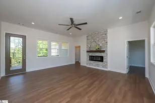 711 Hidden Falls Dr, West Union, SC 29696 - Photo 17