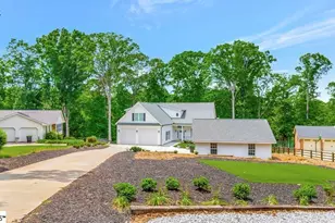 401 Broadwater Cir, Anderson, SC 29626 - Photo 9