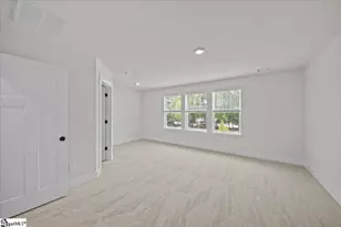 537 W Norvell Ct, Spartanburg, SC 29307 - Photo 13