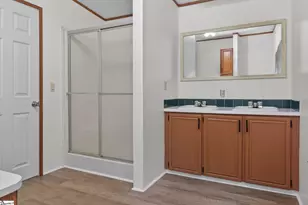 9122 W Oak Hwy, Seneca, SC 29678 - Photo 27