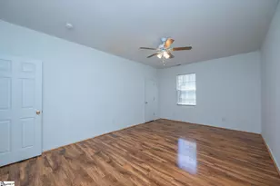 298 N Orchard Dr, Taylors, SC 29687 - Photo 31