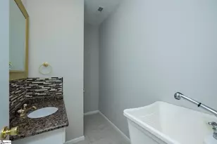298 N Orchard Dr, Taylors, SC 29687 - Photo 15