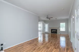 298 N Orchard Dr, Taylors, SC 29687 - Photo 5