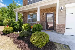 1010 Louvale Ct, Simpsonville, SC 29681 - Photo 3