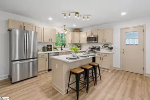 406 Rollingreen Rd, Greenville, SC 29615 - Photo 11