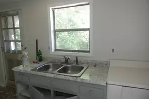 37 Brockman Hill Rd, Greenville, SC 29617 - Photo 9