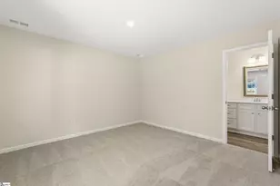 202 Blackwood St, Greenville, SC 29611 - Photo 7