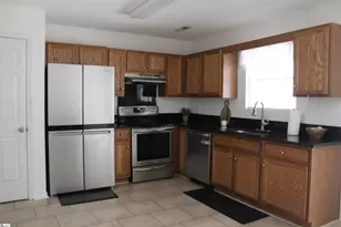 219 Woodruff Park Ln, Simpsonville, SC 29681 - Photo 3