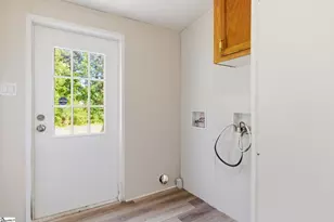 310 Old Stable Ln, Laurens, SC 29360 - Photo 15