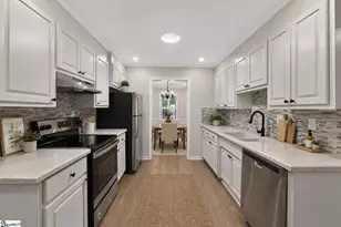 13 Olde Orchard Ln, Greenville, SC 29615 - Photo 9